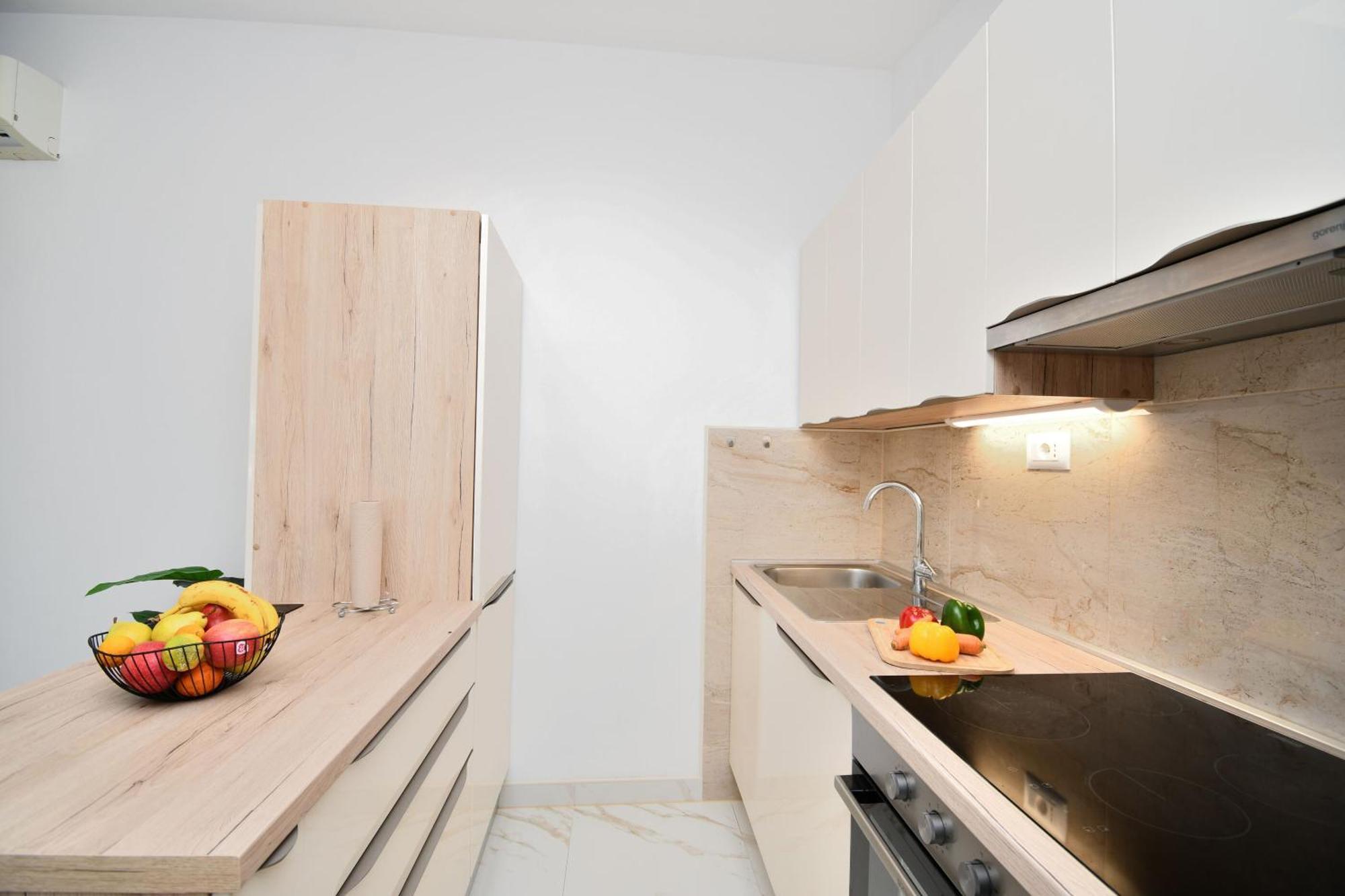 Apartments Ester フンタナ エクステリア 写真